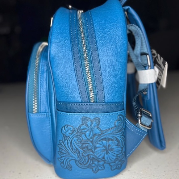 Hibiscus blue stitch loungefly - Picture 2 of 4